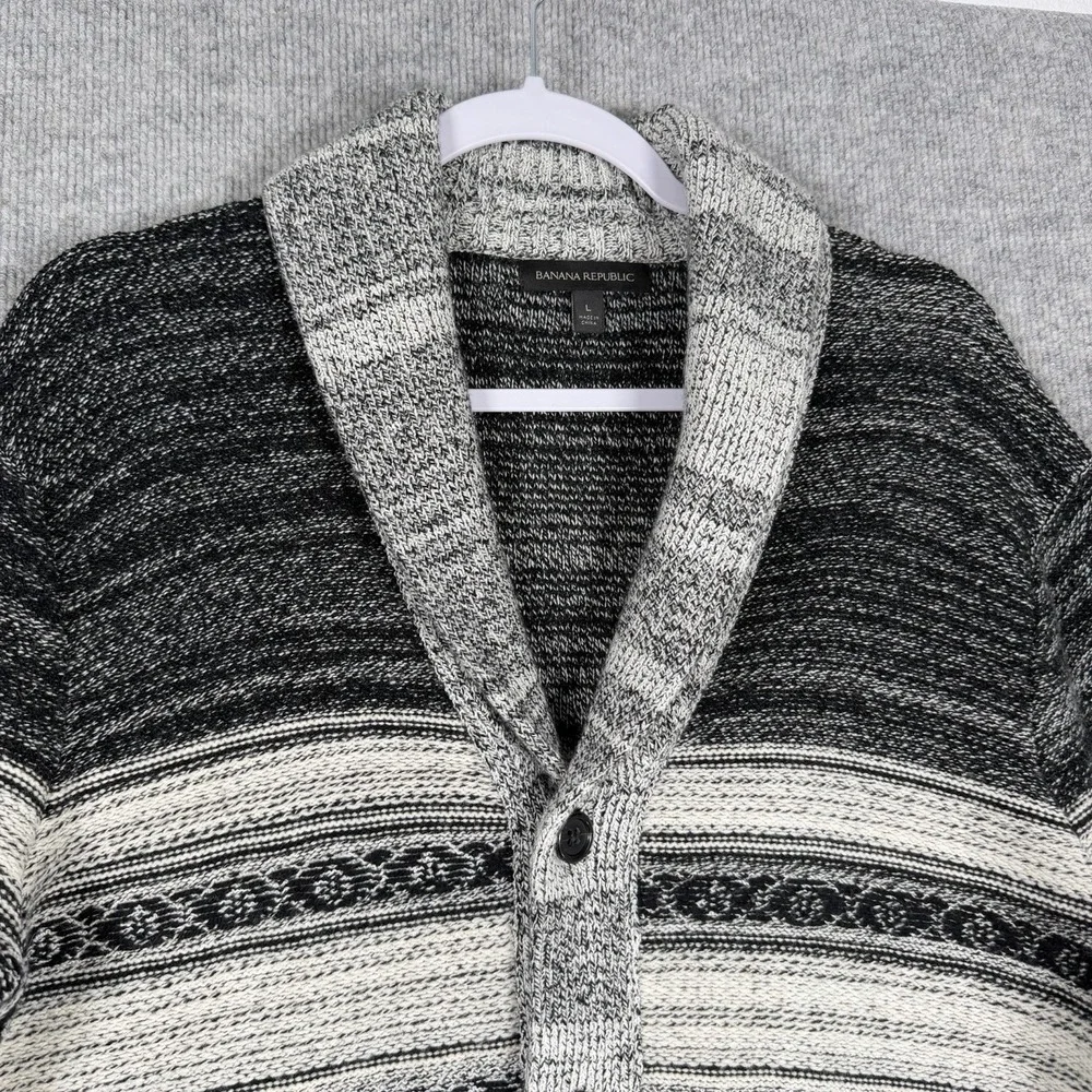 Banana Republic Size-L Mens Cardigan Collar Sweater Gray Merino Wool Tribal